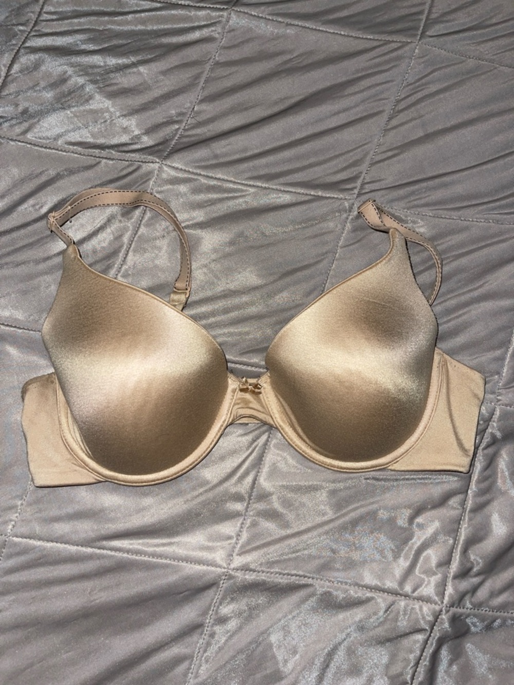 Maidenform 38C Nude Bra • Smooth T‑Shirt Fit • Everyday Comfort